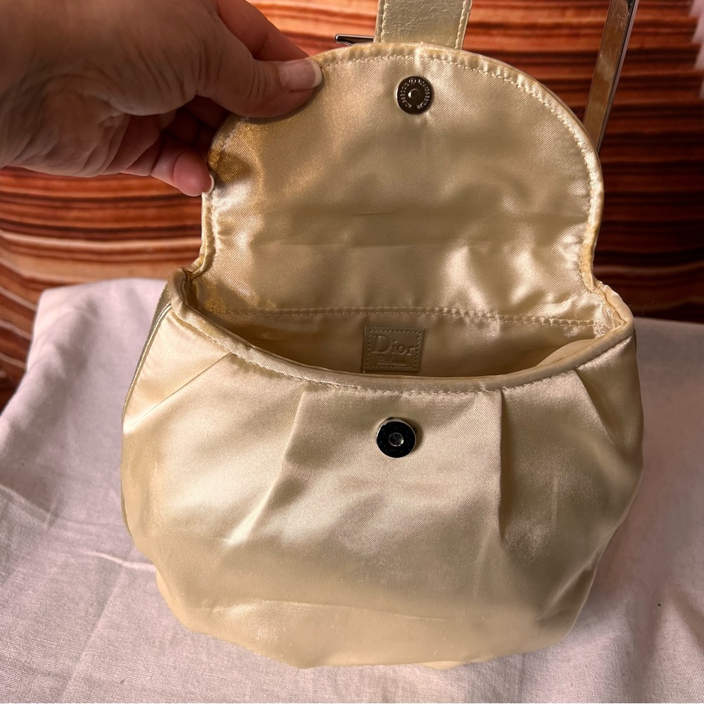 DIOR Elegant Goldtone Satin Parfum Bag, excellent condition ❤️❤️❤️ - Picture 8 of 11